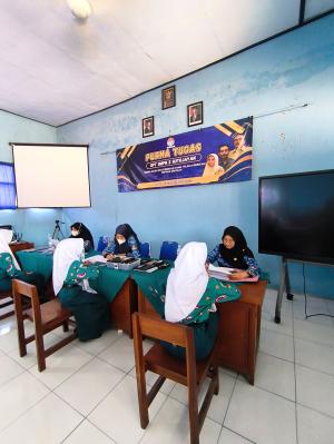 UPT SMPN 2 Sutojayan Selenggarakan Tes Tulis dan Wawancara Calon Pengurus OSIS Periode 2026/2027